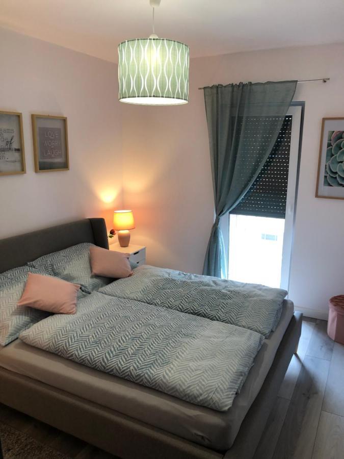 Szeged Gyoengye Delux Daire Dış mekan fotoğraf